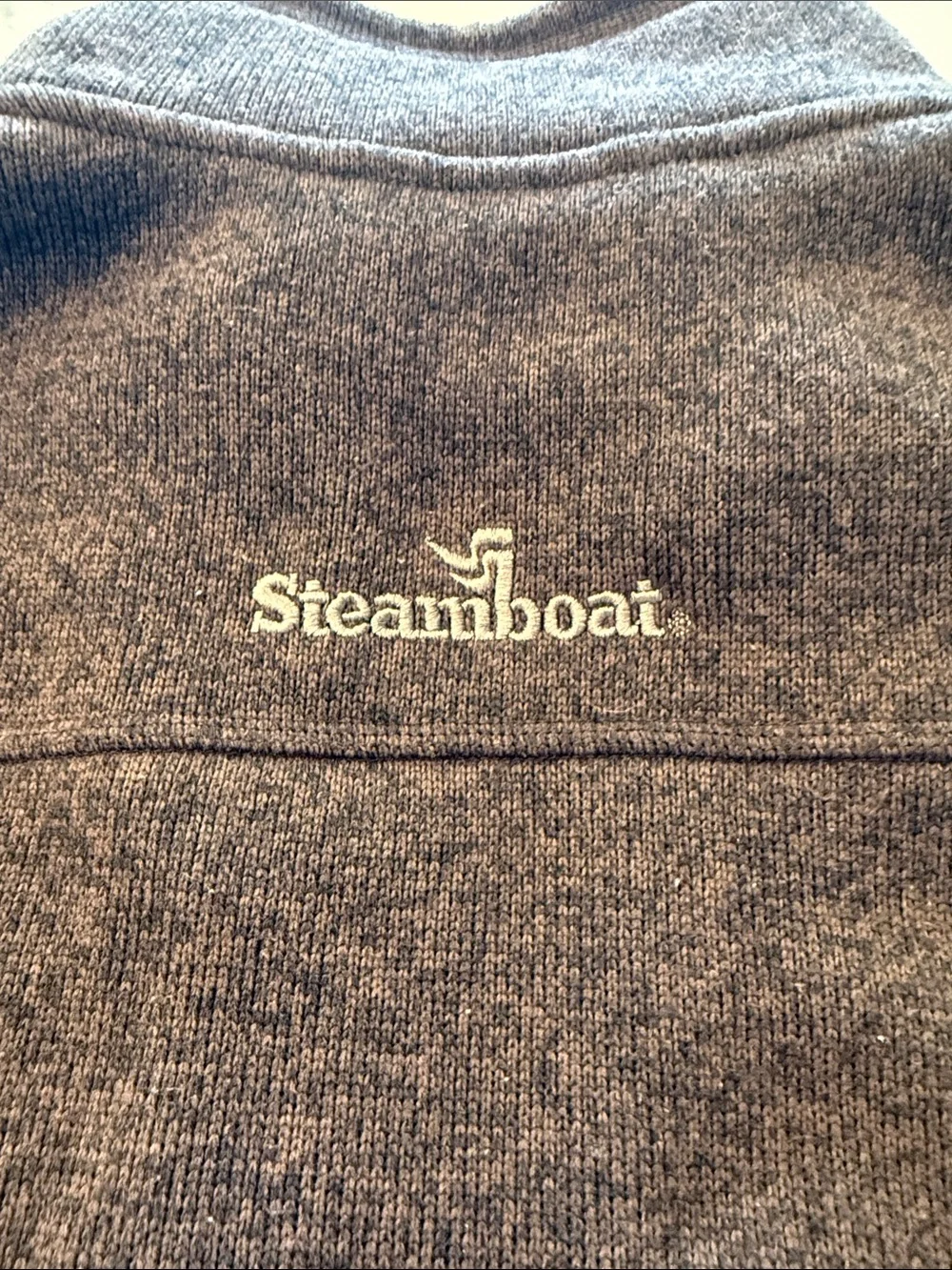 The North Face Men's Brown Quarter-Zip Fleece Pullover with Steamboat embroidery